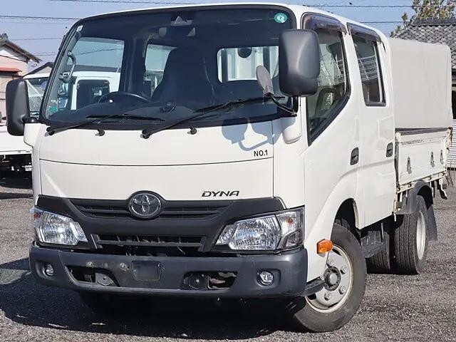 TOYOTA Dyna Double Cab TPG-XZU605 2017 68,100km_1