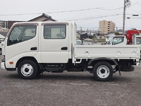 TOYOTA Dyna Double Cab TPG-XZU605 2017 68,000km_8