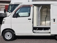 DAIHATSU Hijet Truck Refrigerator & Freezer Truck EBD-S321V 2016 27,047km_10
