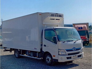HINO Dutro Refrigerator & Freezer Truck TSG-XKU720M 2017 372,364km_1