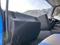 ISUZU Giga Aluminum Wing QPG-CYJ77B 2017 606,000km_17