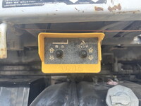 ISUZU Elf Safety Loader (With 4 Steps Of Cranes) SKG-NPR85YN 2013 104,131km_25