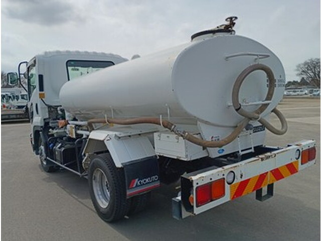 Forward Sprinkler Truck_2