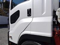ISUZU Giga Refrigerator & Freezer Truck QPG-CYL77B 2016 591,000km_13