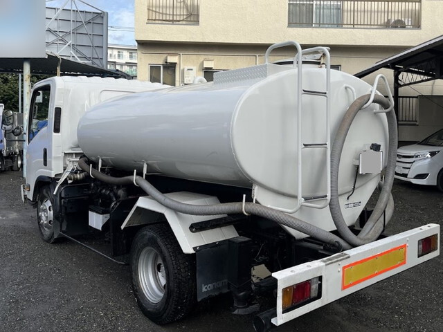 Elf Sprinkler Truck_2