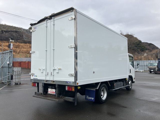 Elf Refrigerator & Freezer Truck_2