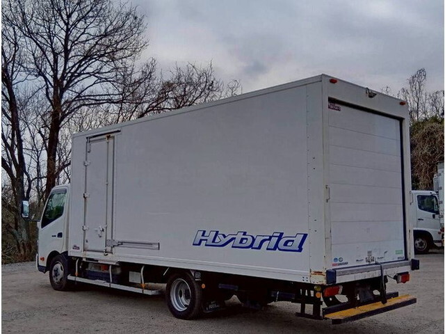 Dutro Refrigerator & Freezer Truck_2