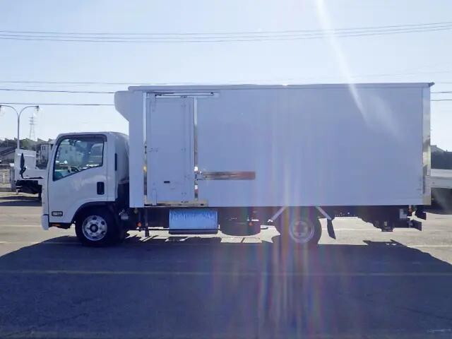 Elf Refrigerator & Freezer Truck_2