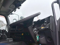 ISUZU Giga Aluminum Wing QPG-CYJ77B 2016 726,000km_19