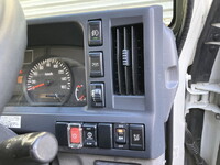 ISUZU Elf Aluminum Van TRG-NJR85AN 2015 141,000km_35
