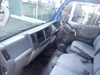 ISUZU Elf Flat Body TRG-NJR85A 2015 31,200km_31