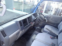 ISUZU Elf Flat Body TRG-NJR85A 2015 31,200km_32