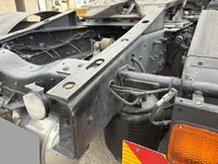 UD TRUCKS Quon Trailer Head QPG-GK5XAB 2015 392,000km_15