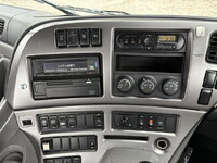 UD TRUCKS Quon Trailer Head QPG-GK5XAB 2015 392,000km_21