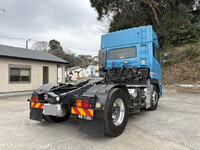 UD TRUCKS Quon Trailer Head QPG-GK5XAB 2015 392,000km_3