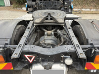 UD TRUCKS Quon Trailer Head QPG-GK5XAB 2015 392,000km_8