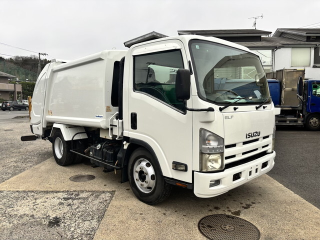 ISUZU Elf Garbage Truck PDG-NPR75N 2009 242,235km