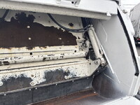 ISUZU Elf Garbage Truck PDG-NPR75N 2009 242,235km_14