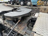 UD TRUCKS Quon Trailer Head QPG-GK5XAB 2017 264,857km_25