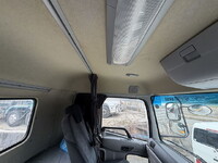 UD TRUCKS Quon Trailer Head QPG-GK5XAB 2017 264,857km_38