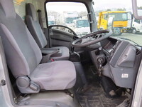 ISUZU Elf Aluminum Van TRG-NLR85AN 2015 241,000km_18