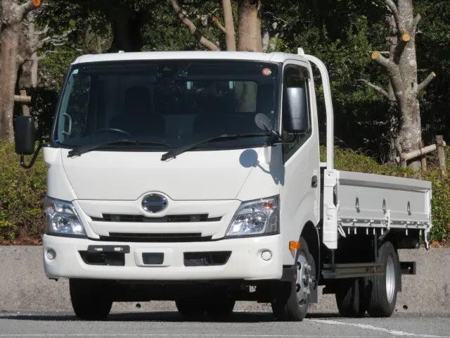 HINO Dutro Flat Body 2KG-XZU712M 2024 33,000km