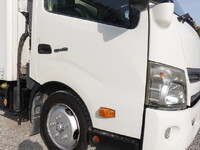 HINO Dutro Refrigerator & Freezer Truck SKG-XZU710M 2011 374,000km_6