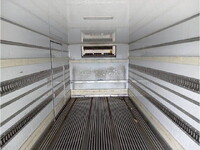 ISUZU Forward Refrigerator & Freezer Truck TKG-FRR90T2 2013 640,403km_14
