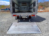 ISUZU Forward Refrigerator & Freezer Truck TKG-FRR90T2 2013 640,403km_17