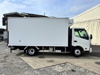 HINO Dutro Refrigerator & Freezer Truck 2RG-XZU710M 2019 209,081km_4