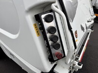 UD TRUCKS Kazet Garbage Truck 2PG-FEB9Y 2021 124,497km_33