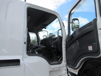 ISUZU Giga Mixer Truck QKG-CXZ77BT 2016 42,300km_24