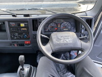 ISUZU Elf Aluminum Van TRG-NLR85AN 2018 164,000km_10