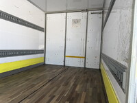 ISUZU Elf Aluminum Van 2RG-NPR88N 2019 326,000km_15