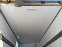 ISUZU Elf Aluminum Van 2RG-NPR88N 2019 326,000km_17