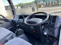 ISUZU Elf Aluminum Van TRG-NLR85AN 2015 128,899km_31