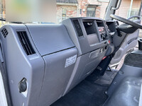 ISUZU Elf Aluminum Van TRG-NLR85AN 2015 128,899km_39