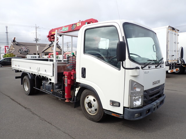 Elf Truck (With 3 Steps Of Cranes)_1