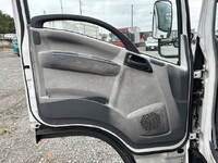 ISUZU Elf Aluminum Van BKG-NMR85AN 2009 303,921km_29