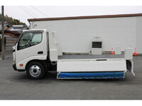 HINO Dutro Dump BKG-XZU314T 2010 129,000km_5