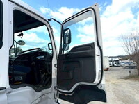 ISUZU Giga Trailer Head QKG-EXD52AG 2014 522,000km_32
