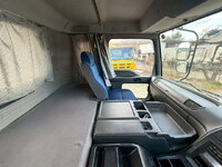 ISUZU Giga Trailer Head QKG-EXD52AG 2014 522,000km_40