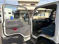 ISUZU Elf Dump KR-NKR81ED 2004 161,560km_22