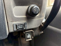 ISUZU Elf Dump KR-NKR81ED 2004 161,560km_35