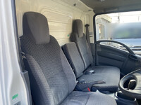 ISUZU Elf Panel Van TRG-NMR85N 2018 186,000km_12