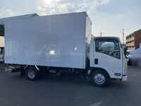 ISUZU Elf Panel Van TRG-NMR85N 2018 186,000km_4