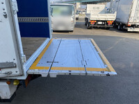 ISUZU Elf Panel Van TRG-NMR85N 2018 186,000km_9