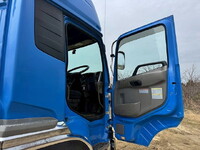 UD TRUCKS Quon Trailer Head QKG-GK6XAB 2018 780,126km_25