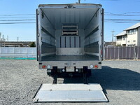 ISUZU Forward Refrigerator & Freezer Truck 2PG-FRR90T2 2019 694,809km_8