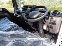 MITSUBISHI FUSO Canter Double Cab 2RG-FBA20 2025 381km_24